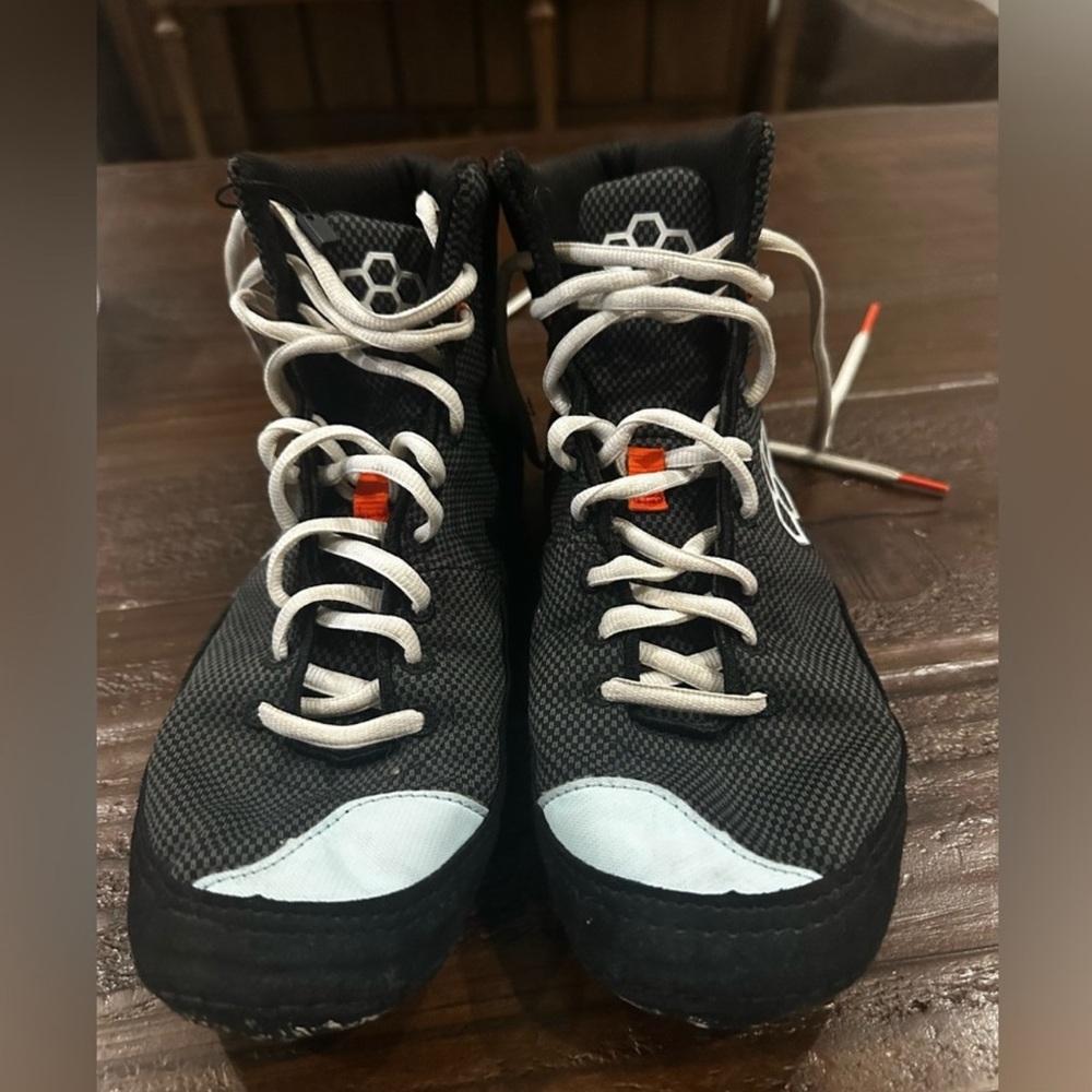 Rudis black wrestling shoes size 8